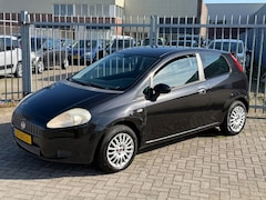 Fiat Grande Punto - 1.4 Active NIEUWE APK NL AUTO NAP Airco l Elek pakket l TREKHAAK l MTF-STUUR PERFECT ONDER