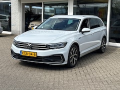 Volkswagen Passat Variant - 1.4 TSI GTE | Business| SOH 92, 8% | Adaptieve cruise control | Trekhaak |Keyless entry|