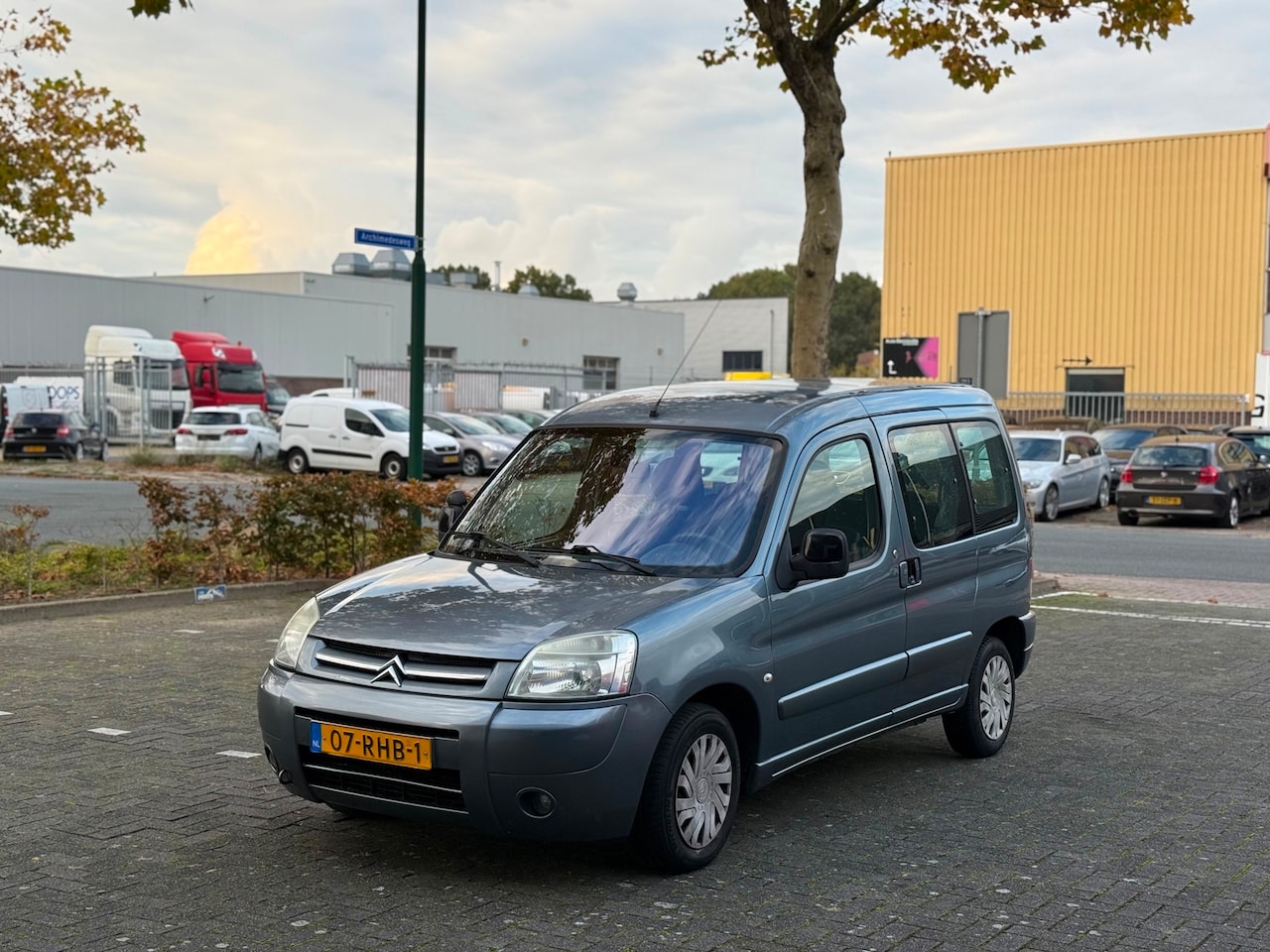 Citroën Berlingo - 1.4i AIRCO/2X SCHUIFDEUR! ZEER NETTE STAAT! - AutoWereld.nl