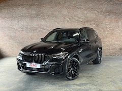 BMW X5 - xDrive45e Executive M-Sport / Luchtvering / DAB / Navi / CarPlay / Trekhaak / 2 Jaar Garan