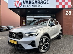 Volvo XC40 - 2.0 B3 PLUS DARK FACELIFT // HARMAN - KARDON AUDIO // NAVI // CAMERA // MEMORY SEATS // EL