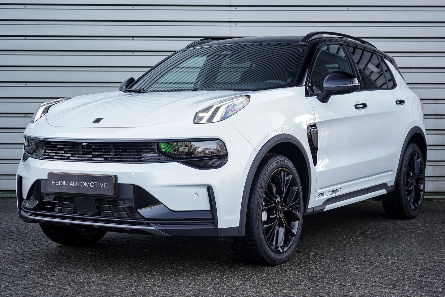 Lynk & Co 01 - 1.5 More Schuif- kanteldak | Stoel- stuurverwarming | 360° Camera | Adaptive Cruise Contro - AutoWereld.nl