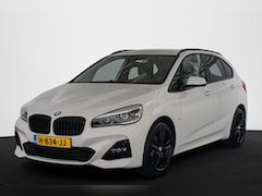 BMW 2-serie Active Tourer - 218i M Sport Head-Up Sportstoelen Stoelverwarming HiFi Camera