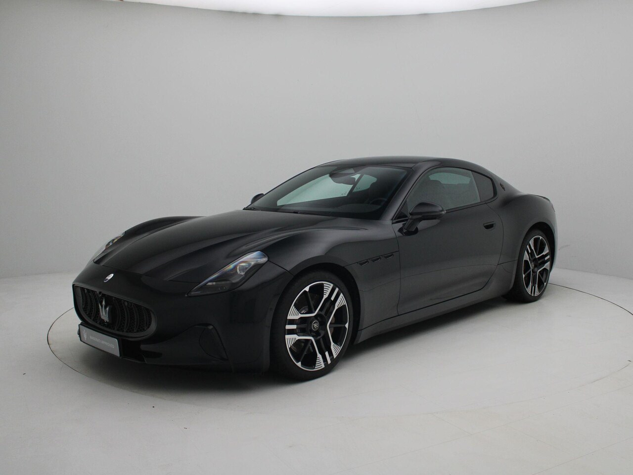 Maserati GranTurismo - AWD Folgore 92.5 kWh | 760 PK | Stoel- en Stuurverwarming | 360° Camera | Luchtvering | So - AutoWereld.nl