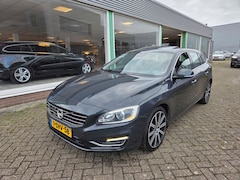 Volvo V60 - 2.4 D6 AWD Plug-In Hybrid Summum|PANO|CAMERA|BLIS|NAP|