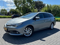 Toyota Auris - 1.8 Hybrid Lease Pro | Automaat | Camera | Bluetooth | Cruise |