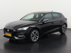 SEAT Leon - 1.5 eTSI FR DSG | Stuurverwarming | Camera | Zondag Open