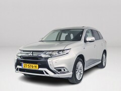 Mitsubishi Outlander - 2.4 PHEV Intense+ | Panoramadak | Parkeercamera | BLIS | Keyless | Stoelverwarming