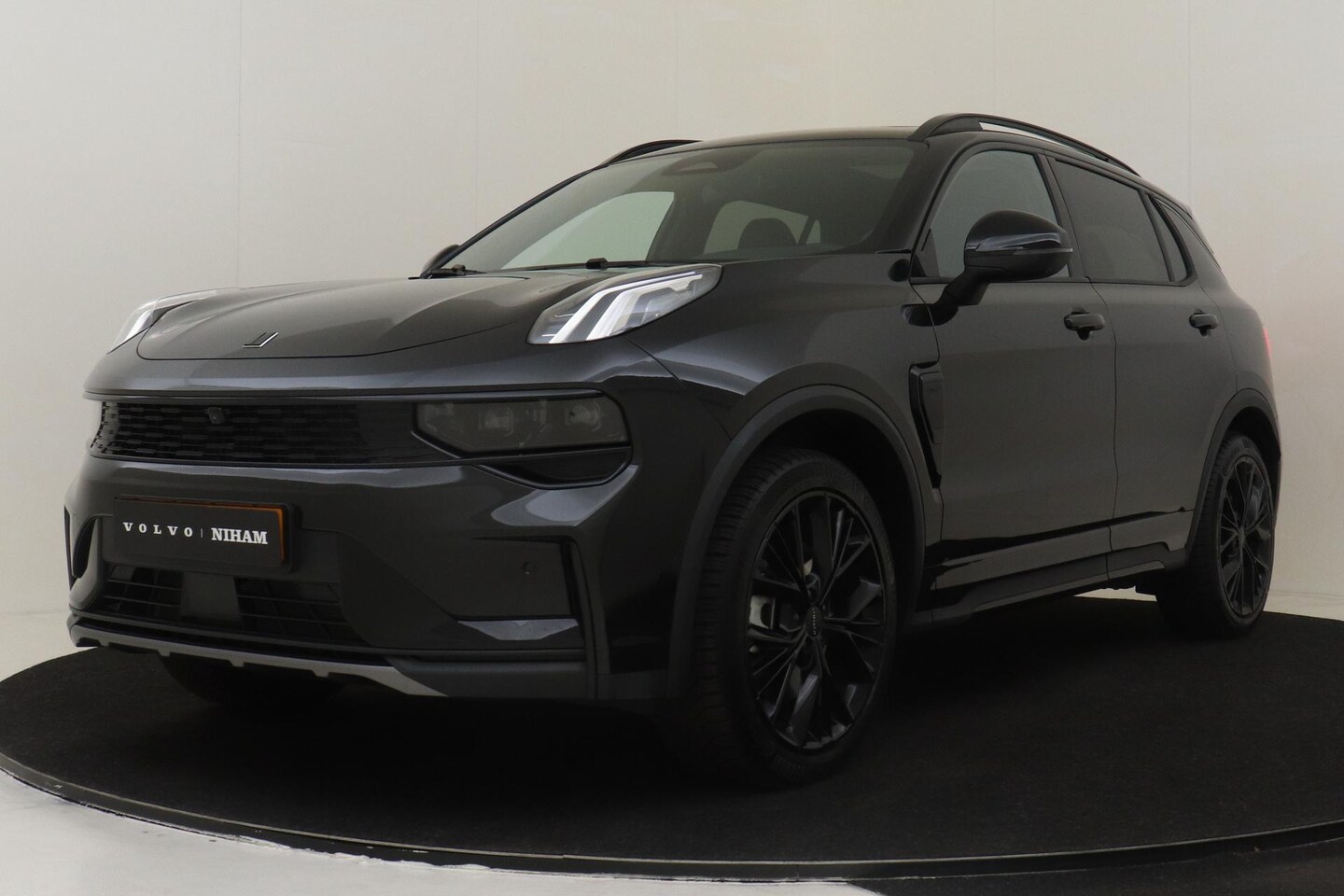 Lynk & Co 01 - 1.5 PHEV MORE -PANO.DAK|HARMAN.INFINITY|ELEK.STOEL|360°CAM|LEDER|TREKHAAK|20" - AutoWereld.nl