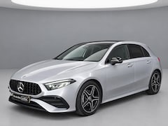 Mercedes-Benz A-klasse - 180 AMG Line | Panoramadak | Keyless Go| Night Pakket|Cruise Control | LED Koplampen |Sfee