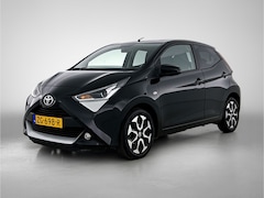 Toyota Aygo - 1.0 VVT-i x-Joy | Climate Control | DAB | Automatische verlichting | Velgen 15" | Apple Ca