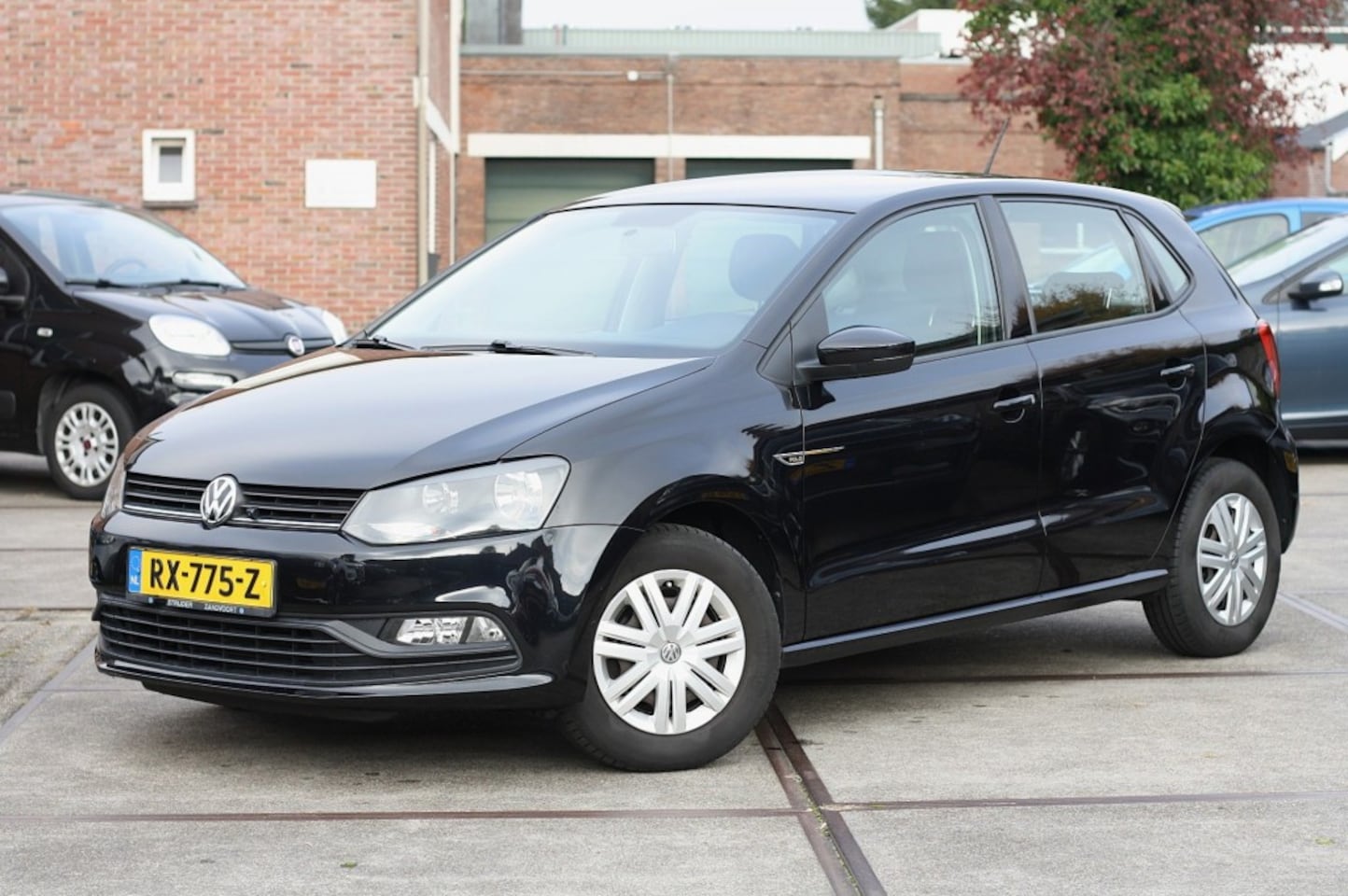 Volkswagen Polo - 1.0 Comfortline / Airco / 5Drs / Zeer netjes - AutoWereld.nl