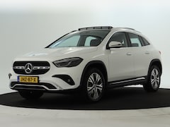 Mercedes-Benz GLA-Klasse - 250 e Plug-In Hybride | Panoramadak | 360°-camera | Sfeerverlichting | Dode Hoek Ass | Stu