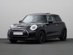MINI Electric - Yours 33 kWh | Panoramadak | Sportstoelen | Adaptieve Cruise Control |