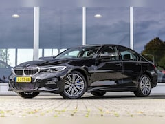 BMW 3-serie - 330e Business M-Sport | Harman Kardon | NL Auto | Laser