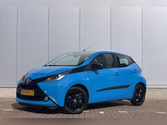 Toyota Aygo - 1.0 VVT-i x-cite / Airco / Zwarte Velgen / Cruise Control