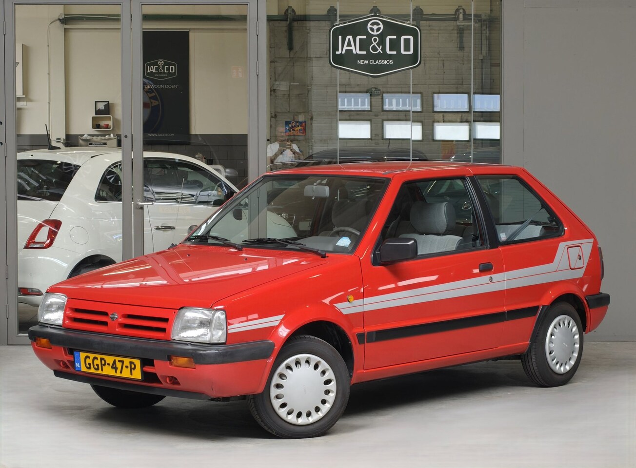 Nissan Micra - 1.2 L Automaat. Nieuwstaat incl. Folders/Documentatie - AutoWereld.nl