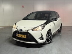 Toyota Yaris - 1.5 Hybrid Bi-Tone Luxe en nette auto slechts 72366 KM met stoelverwarming, parkeersensore
