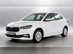 Skoda Fabia - 1.0 TSI 95pk Essence / Navigatie via App Connect / Parkeersensoren