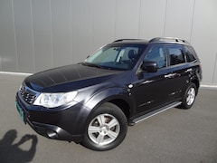 Subaru Forester - 2.0 | 4X4 | NL-AUTO | OPEN DAK | TREKHAAK | LEDER | AIRCO |