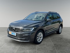 Volkswagen Tiguan - 1.4 245pk TSI eHybrid Life Business Parkeersensoren voor en achter | Dodehoeksensoren | Ad