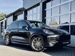 Porsche Cayenne - 3.0 S E-Hybrid | Panoramadak | Leer | Luchtvering | Volledig onderhouden | Bose | Elek. Tr