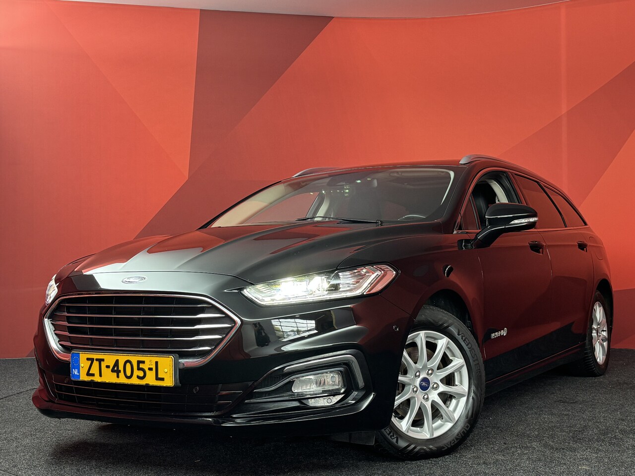 Ford Mondeo Wagon - 2.0 IVCT HEV Titanium | Memory | Stoelverwarming | Pano - AutoWereld.nl