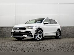 Volkswagen Tiguan - 1.4 TSI eHybrid R-Line Camera / Carplay / Android / Digital Dash