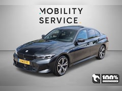 BMW 3-serie - 330e SOH95% M-Pakket Pro Matrix Pano Trekhaak Leder AUT VC Getint
