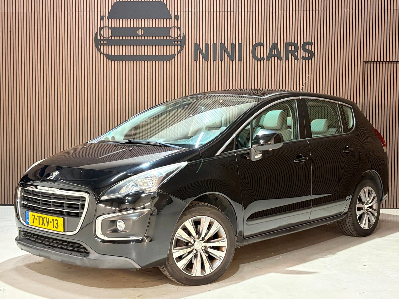 Peugeot 3008 - 1.6 THP Active pano trekhaak camera NAP - AutoWereld.nl