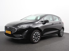 Ford Fiesta - 1.0 125pk Titanium Navigatie Climate control Led Parkeer sensoren Lichtmetalen velgen Crui