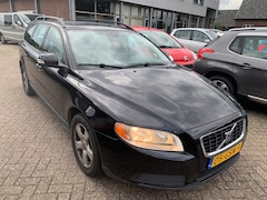 Volvo V70 - 2.0 Kinetic 2008 € 1.200, - 1 JAAR APK MOTORSTORING / SCHADE
