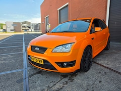 Ford Focus - 2.5-20V ST