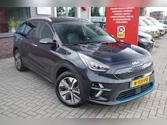 Kia e-Niro - DynamicPlusLine 64 kWh / Pano / Carplay / Camera / Stuur en stoelverwarming
