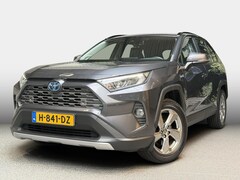 Toyota RAV4 - 2.5 Hybrid Business Intro