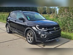 Volkswagen T-Cross - 1.0 TSI Style R-line schade auto heeft voor en achter lichte schade
