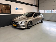 Mercedes-Benz A-klasse - 200 Launch Edition Premium + Night pakket + Panoramadak