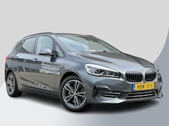 BMW 2-serie Active Tourer - 225xe iPerformance Executive | 225pk PHEV | Stoelverwarming | Camera | LED | Cruise Contro