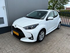 Toyota Yaris - 1.5 Hybrid 115 Active / 6X YARIS OP VOORRAAD / 1E EIGENAAR / APPLE CARPLAY / CAMERA / CLIM