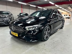 Mercedes-Benz A-klasse - 180 AMG Line, Pano, Org NL, BTW