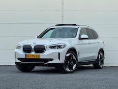 BMW iX3 - High Exe 80 kWh Org NL Pano Head up SOH 98% HK 360 Cam Mem seats Apple Dodehoek detectie L