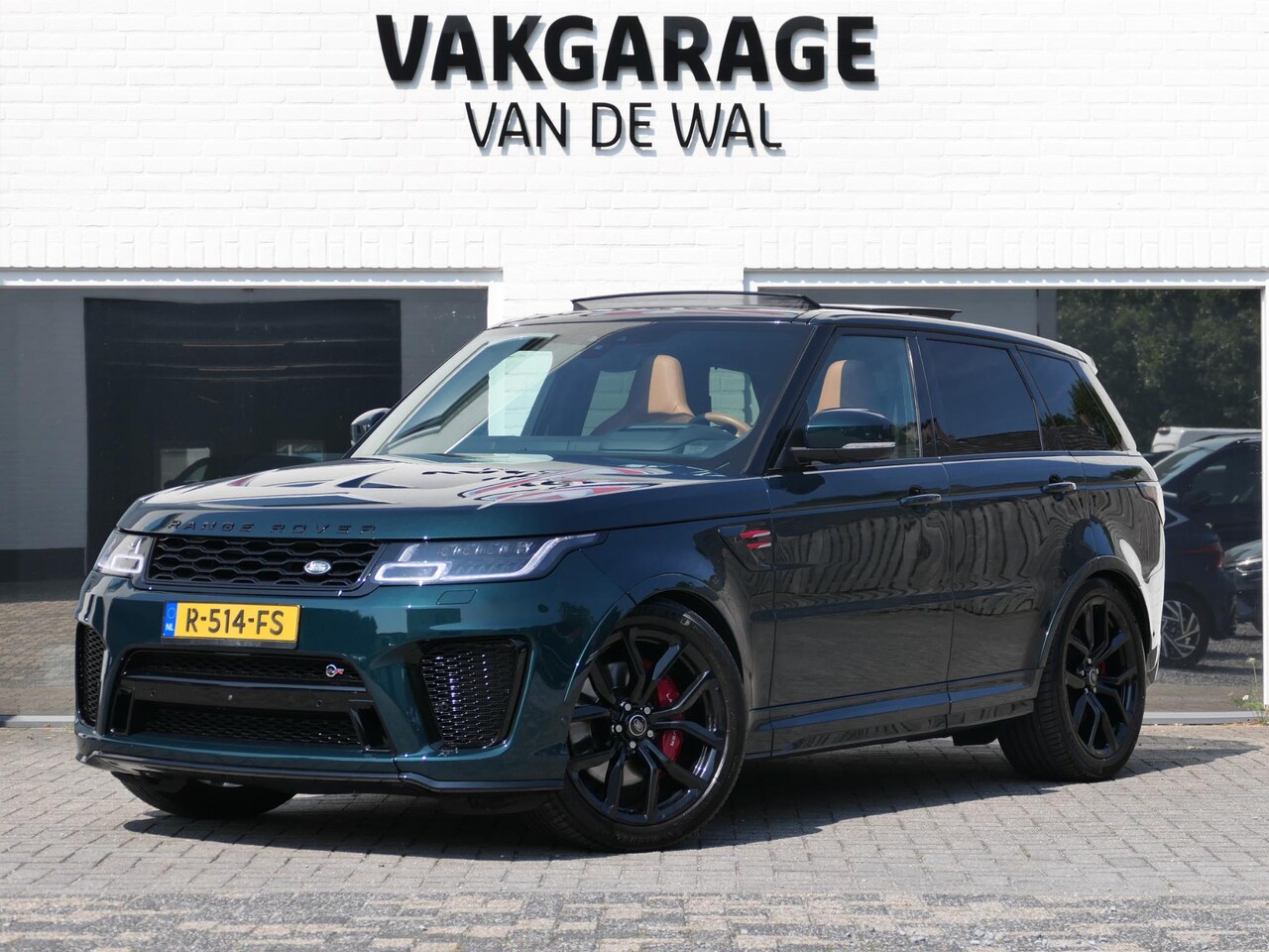 Land Rover Range Rover Sport - 5.0 V8 SC SVR | SV Bespoke Paint | Alcantara hemel | Meridian | 360°-camera | Panoramadak - AutoWereld.nl