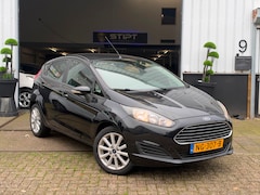Ford Fiesta - 1.0 | Titanium | Apk | Boekjes |Parkeersensoren | 5 drs | airco | elek. ramen |
