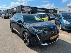 Peugeot 2008 - 1.2 PureTech Allure(clima, cruise, lmv, nwe-distributieset, bj21, 15999, -)