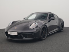 Porsche 911 - Carrera 4 GTS