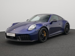 Porsche 911 - Carrera 4 GTS