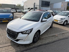 Peugeot 208 - 1.2 PureTech Allure, Panodak, Navi, Camera, Keyless, Stoel verwarming, 1ste eigenaar, INC
