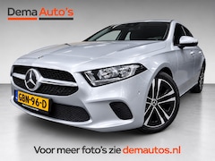 Mercedes-Benz A-klasse - 180 BUSINESS EDITION AUTOMAAT/NAVI/ECC/PDC/CRUISE///