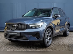 Volvo XC40 - 2.0 B4 Plus Dark | Trekhaak | Panoramadak | Elektrische stoelen | 360 graden camera