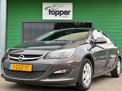 Opel Astra - 1.4 Turbo Business +|2e Eigenaar|Navigatie|CruiseControl|Trekhaak|Airco|PDC|Elektr.ramen|N